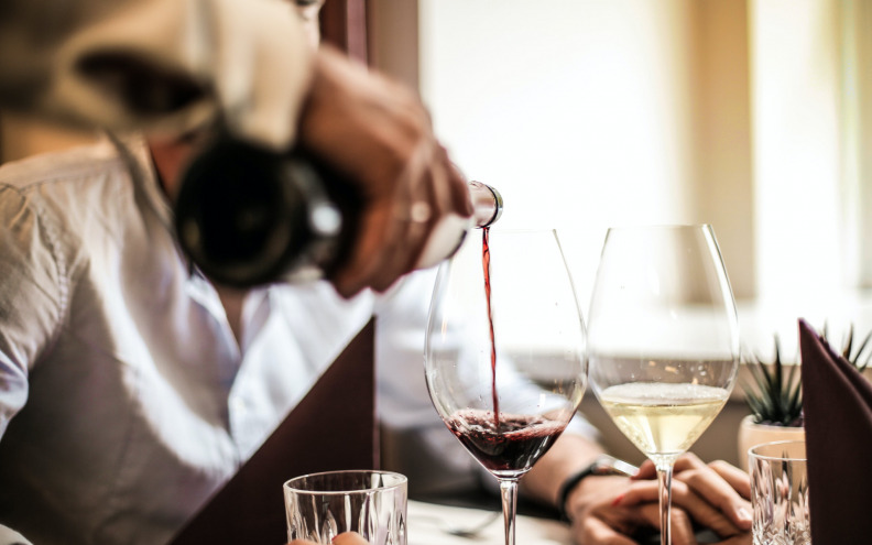 Vinski profesionalci s razlogom pljuju vina